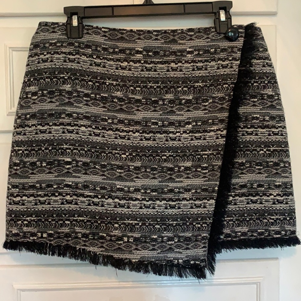 Sam Edelman Black and white wrap skirt